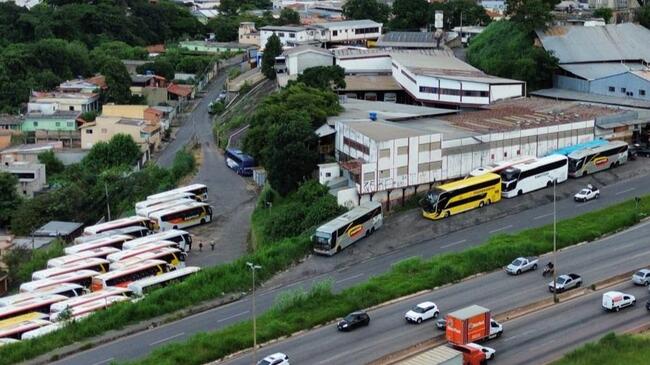EXCELENTE IMÓVEL COMERCIAL ÀS MARGENS DO ANEL RODOVIÁRIO | APROX. 6.700M² DE TERRENO E 3.000M² DE ÁREA CONSTRUÍDA | GALPÕES, OFICINA, GARAGEM, PRÉDIO E PÁTIO ASFALTADO | BELO HORIZONTE/MG