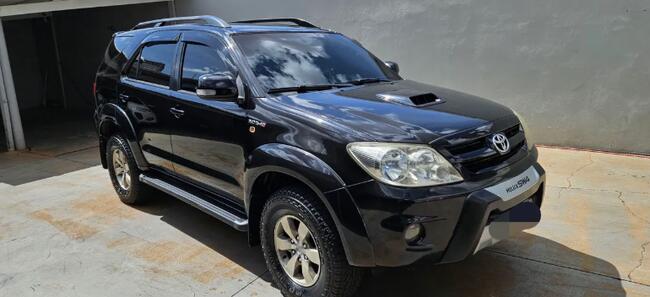 TOYOTA HILUX SW4 | 4x4 | DIESEL | PRETA | ANO 2007