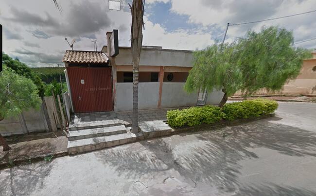 CASA C/ APROX. 162 M2 I 2 ANDARES I 02 QUARTOS I GARAGEM | OLIVEIRA/MG