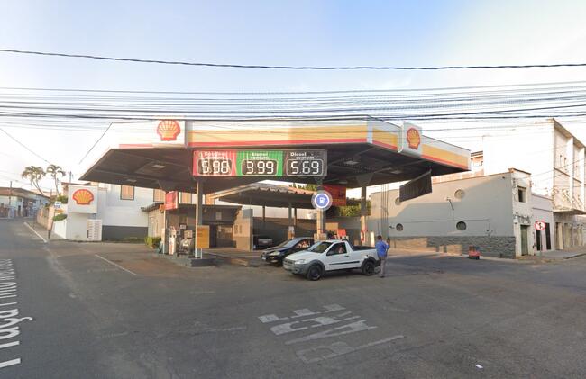 50% DO IMÓVEL ONDE FUNCIONA UM POSTO DE GASOLINA | OLIVEIRA/MG