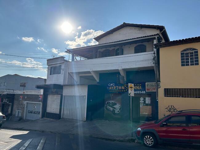 CASA C/ 2 LOJAS I C/ APROX. 109M2 I TERRENO 360M2 I 2 ANDARES I B. JAQUELINE | BH/MG