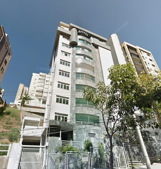 APARTAMENTO DE 160,06M² COM 2 VAGAS DE GARAGEM LOCALIZADO NA RUA GUAICUÍ NO BAIRRO CORAÇÃO DE JESUS EM BELO HORIZONTE/MG