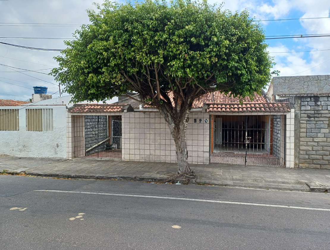 01 (uma) Casa Localizada Na Rua Olga Azevedo De Oliveira, 590, Nova Brasília, Campina Grande/pb