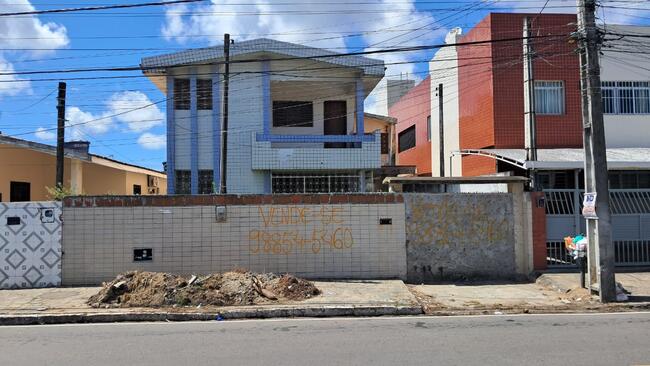 Prédio residencial sob n 1.433, situado na rua josé francisco da silva, no bairro do cristo redentor, nesta cidade,