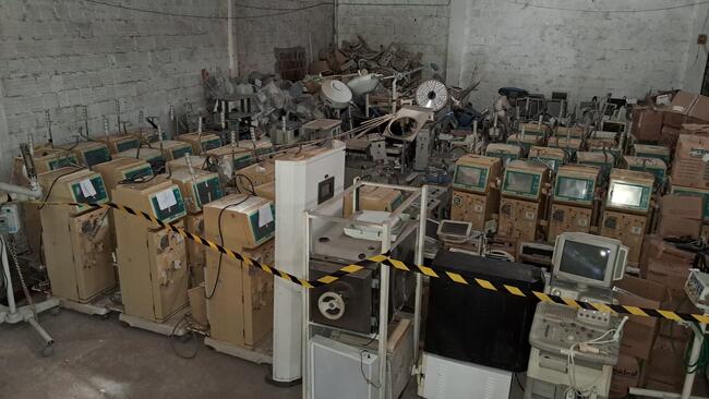 DIVERSOS MATERIAIS USADOS (CADEIRAS ODONTOLÓGICAS, AUTOCLAVES DE BANCADA, MULTIPARÂMETROS, FOCOS CIRÚRGICOS, APARELHOS DE HEMODIÁLISES, MÁQUINAS DE ULTRASOM)