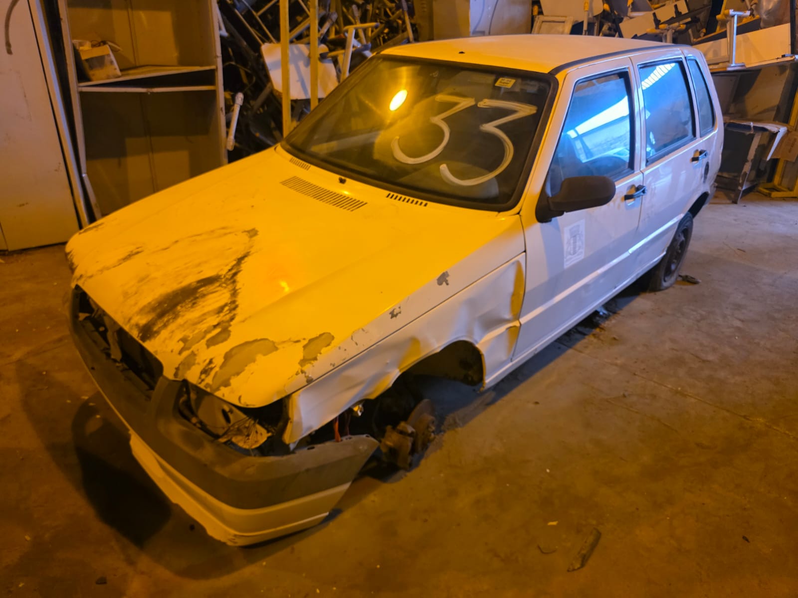 FIAT/UNO MILLE ECONOMY - PLACA: MOM-5143 - ANO/MODELO: 2009/2010 - CHASSI: 9BD15822AA6268640 - RENAVAM: 135654807 - COMBUSTÍVEL: ALCOOL/GASOLINA - COR: BRANCA