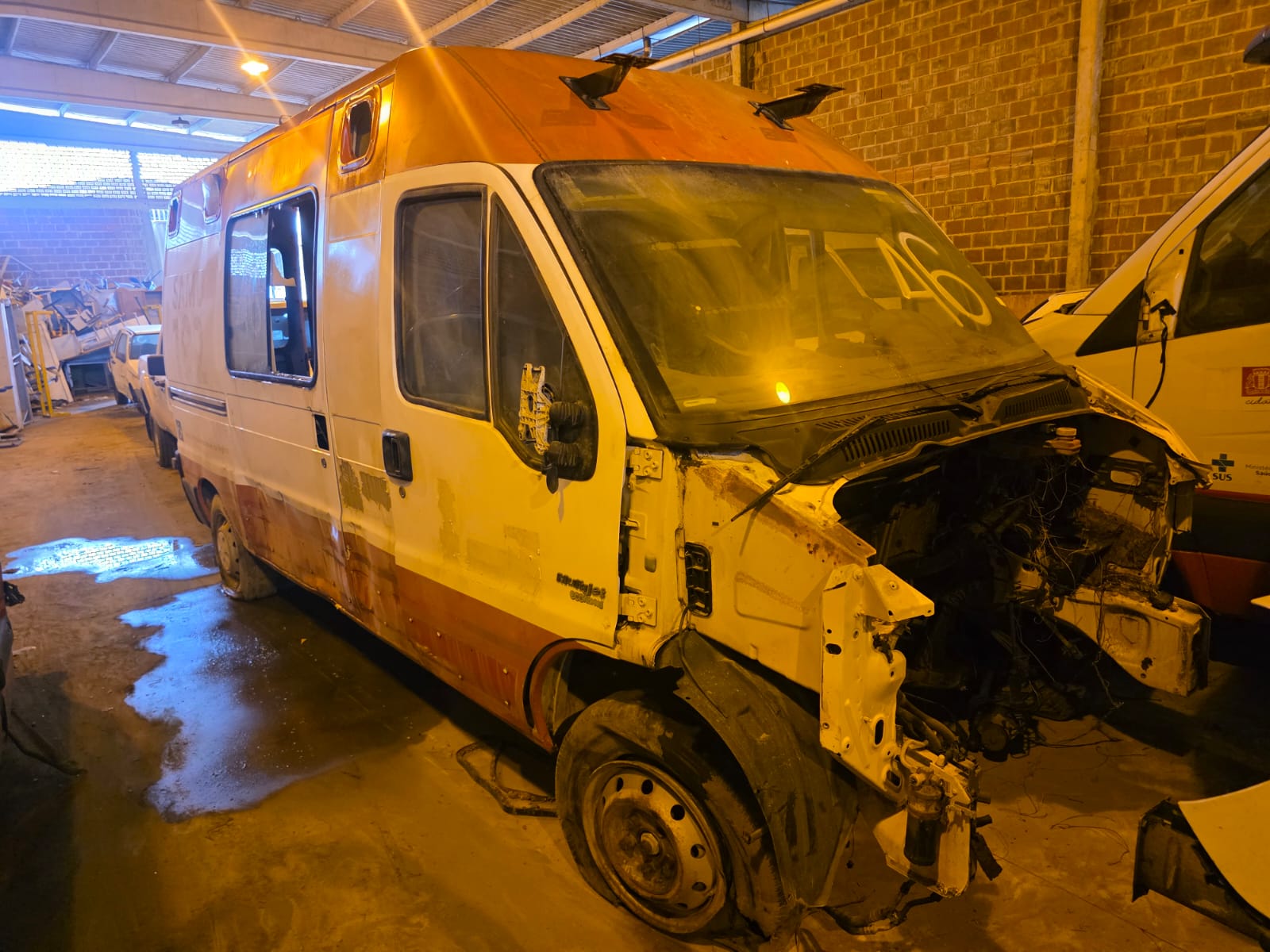 FIAT/DUCATO MC RONTANAMB - PLACA: OGE-1714 - ANO/MODELO: 2013/2013 - CHASSI: 93W245G34D2***082 - COMBUSTÍVEL: DIESEL - COR: BRANCA - SUCATA APROVEITÁVEL COM MOTOR INSERVÍVEL - OBS: VEÍCULO SEM MOTOR