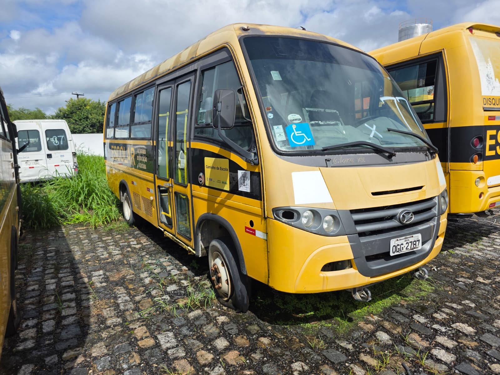 MARCOPOLO/VOLARE V8L - PLACA: OGG-2787 - ANO/MODELO: 2013/2014 - CHASSI: 93PB54M10EC048811 - RENAVAM: 595236120 - COMBUSTÍVEL: DIESEL - COR: AMARELA