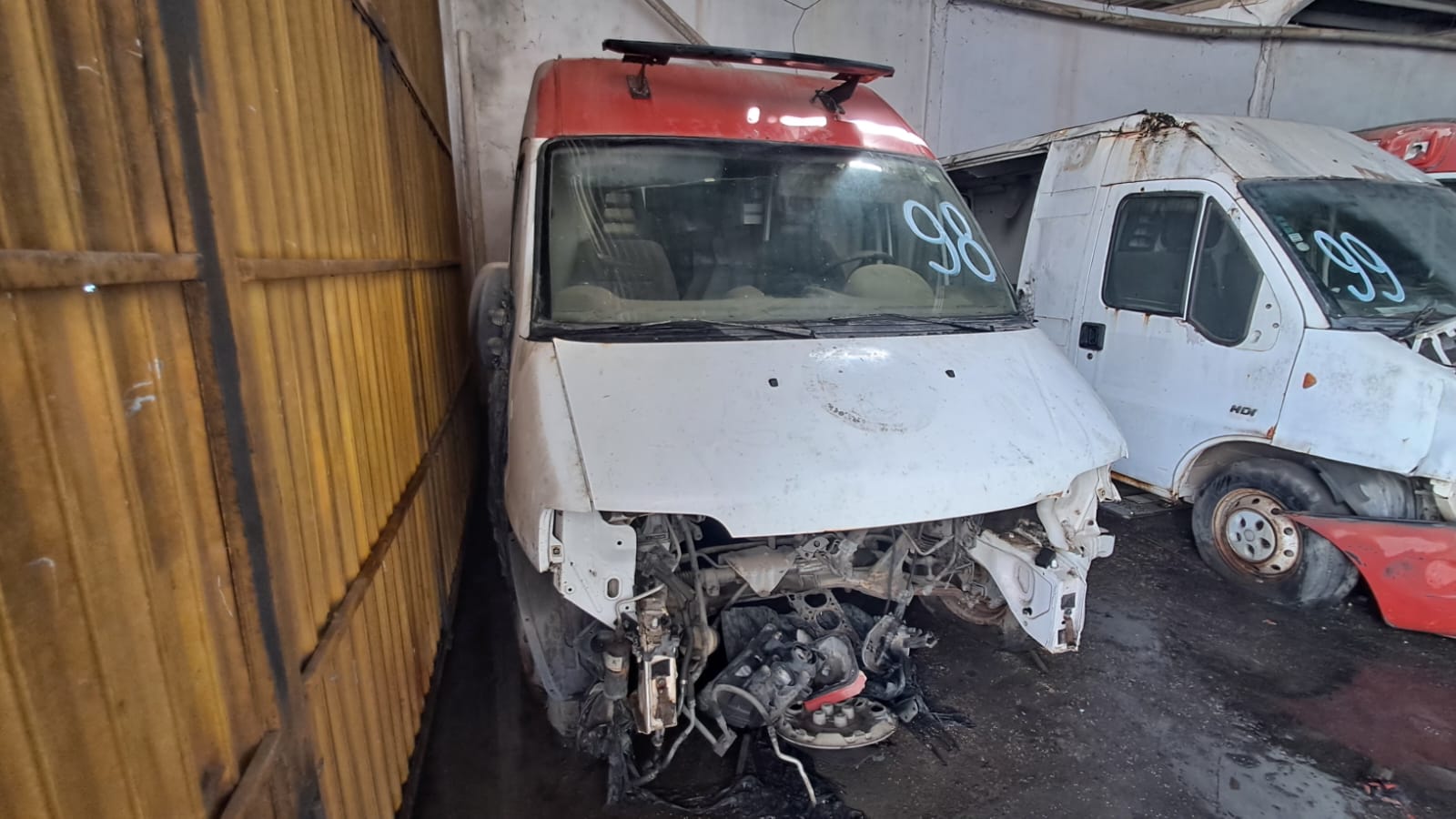 FIAT/DUCATO MC RONTANAMB - PLACA: OGE-1754 - ANO/MODELO: 2013/2013 - CHASSI: 93W245G34D2***188 - COMBUSTÍVEL: DIESEL - COR: BRANCA SUCATA APROVEITÁVEL COM MOTOR INSERVÍVEL - OBS: VEÍCULO SEM MOTOR