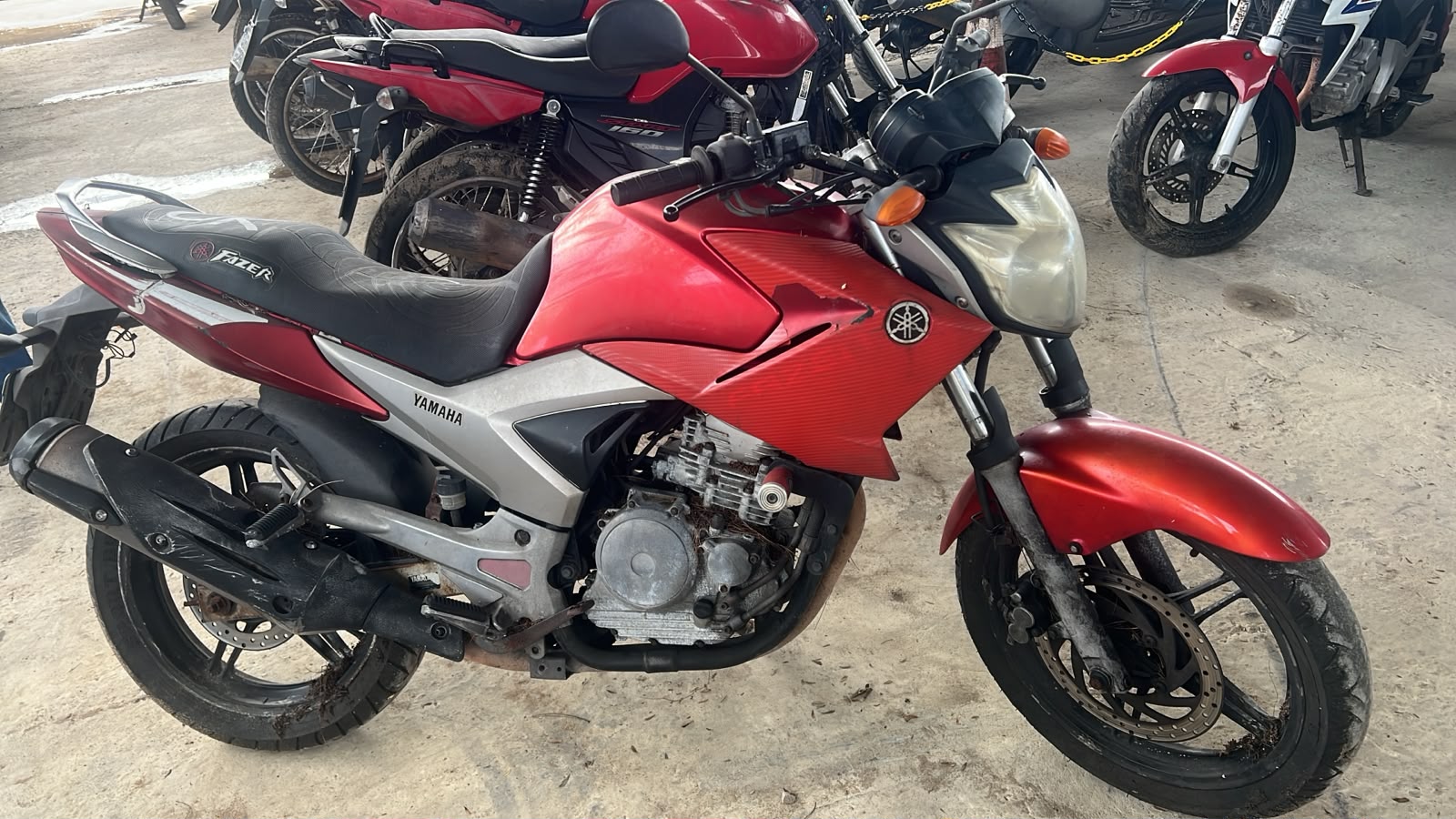 YAMAHA/FAZER YS250