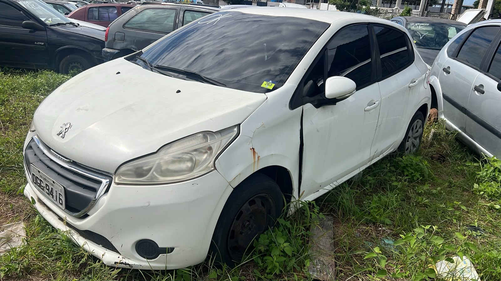 PEUGEOT/208 ACTIVE