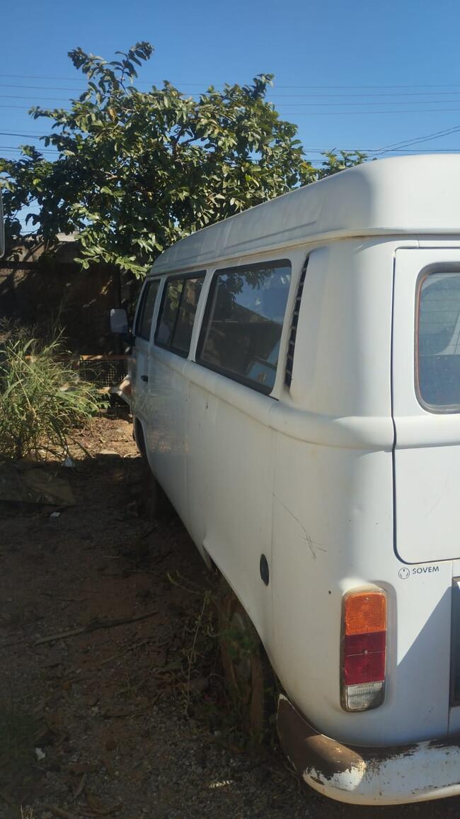 KOMBI