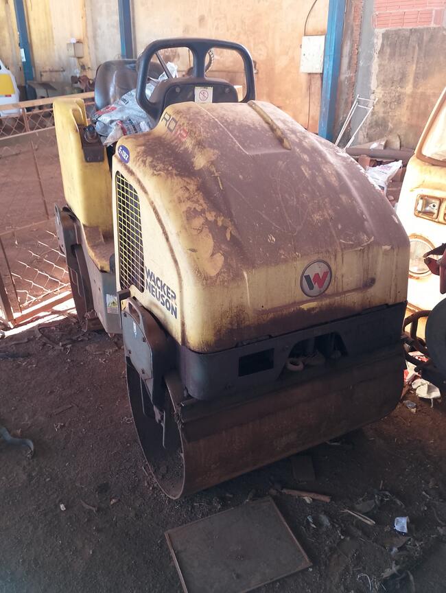 rolo compactador wacker neuson