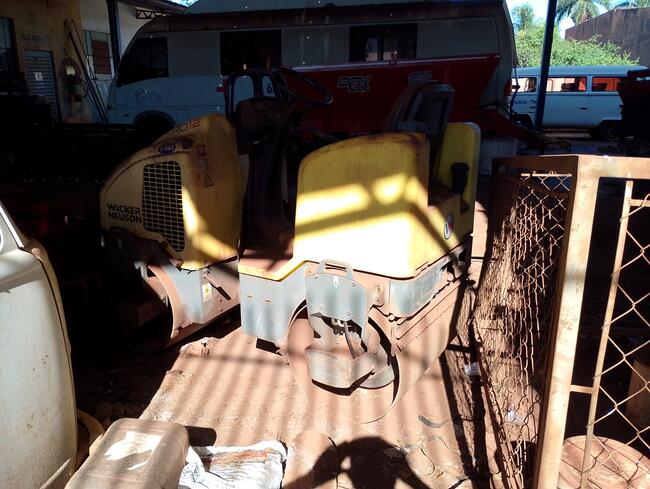 rolo compactador wacker neuson