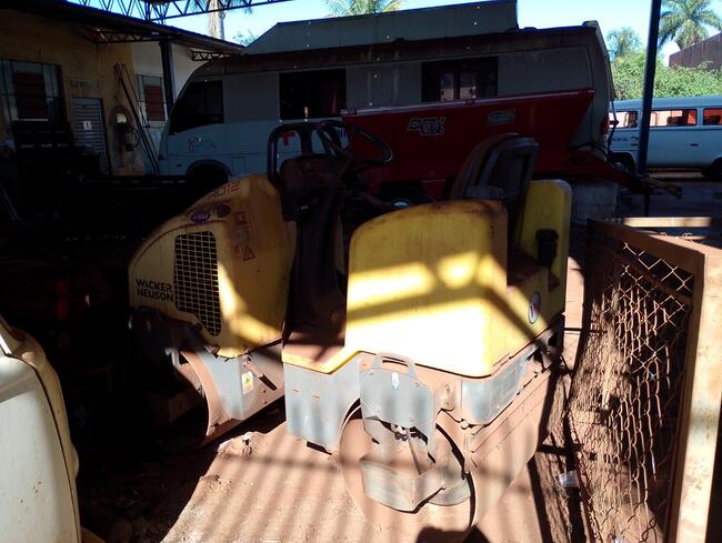 rolo compactador wacker neuson
