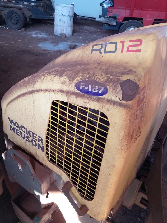 rolo compactador wacker neuson
