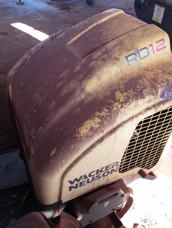 rolo compactador wacker neuson