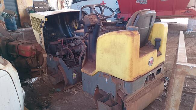 rolo compactador wacker neuson