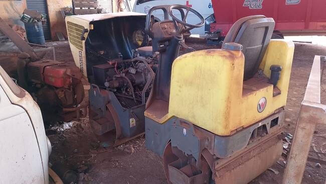 rolo compactador wacker neuson