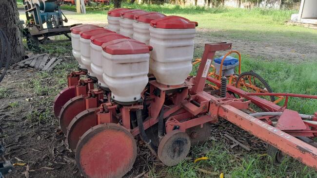 PLANTADEIRA/ADUBEIRA