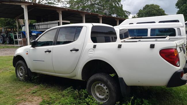 CAMINHONETE MITSUBISHI L 200 TRITON 3.2