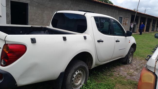 CAMINHONETE MITSUBISHI L 200 TRITON 3.2