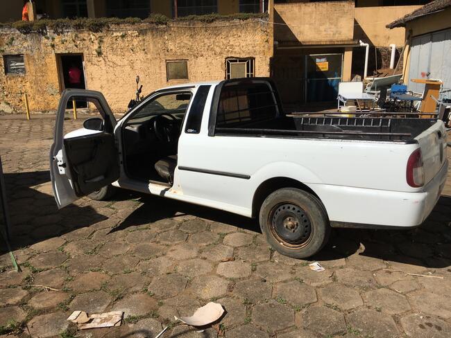 SAVEIRO 1.6 CAMINHONETE