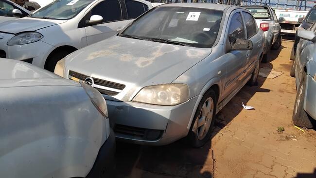 ASTRA SEDAN ELEGANCE 2.0