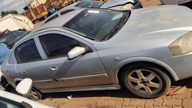 ASTRA SEDAN ELEGANCE 2.0