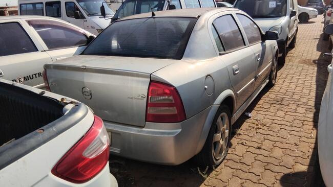 ASTRA SEDAN ELEGANCE 2.0