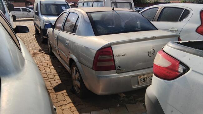 ASTRA SEDAN ELEGANCE 2.0