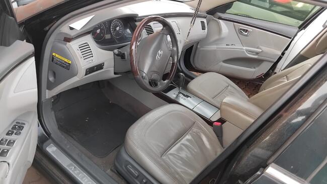 hyundai azera v6