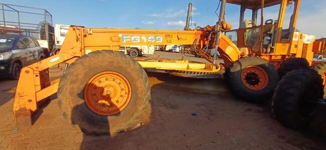 FIATALLIS FG 140