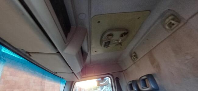 CAMINHÃO VOLVO VM 220