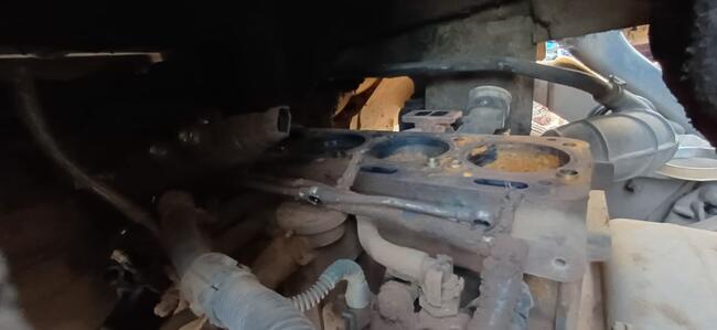 CAMINHÃO VOLVO VM 220