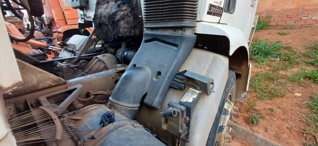 CAMINHÃO VOLVO VM 220