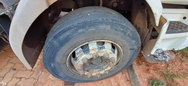 CAMINHÃO VOLVO VM 220