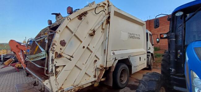 CAMINHÃO VOLVO VM 220