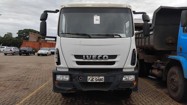 CAMINHÃO IVECO