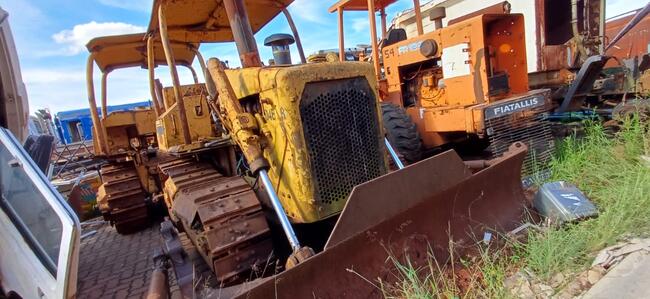 TRATOR DE ESTEIRA CATERPILLAR D4E SR