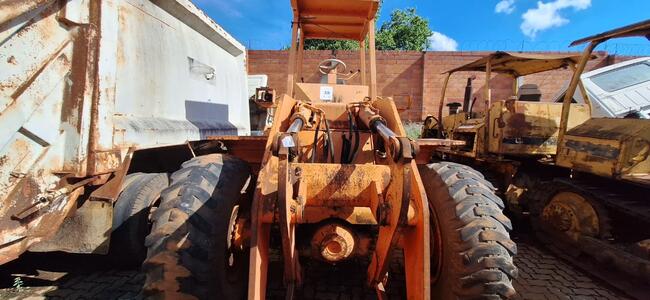 RETROESCAVADEIRA C/ PÁ CARREGADEIRA FIATALLIS FR 12B