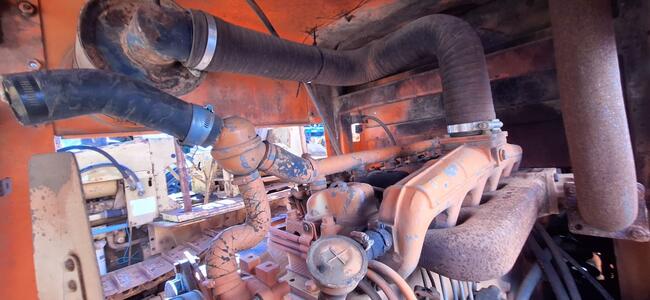 RETROESCAVADEIRA C/ PÁ CARREGADEIRA FIATALLIS FR 12B