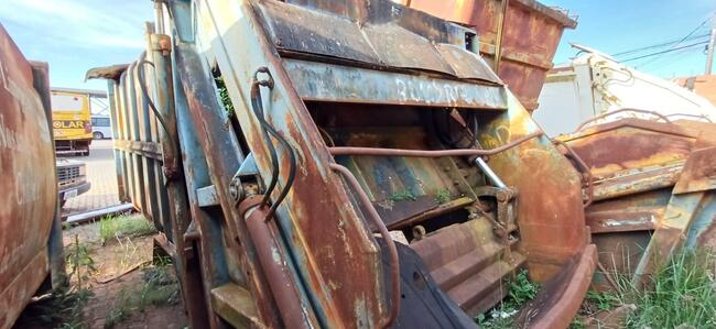 CAÇAMBA COMPACTADORA DE LIXO, AZUL