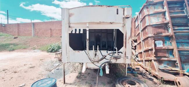 CAÇAMBA COMPACTADORA DE LIXO