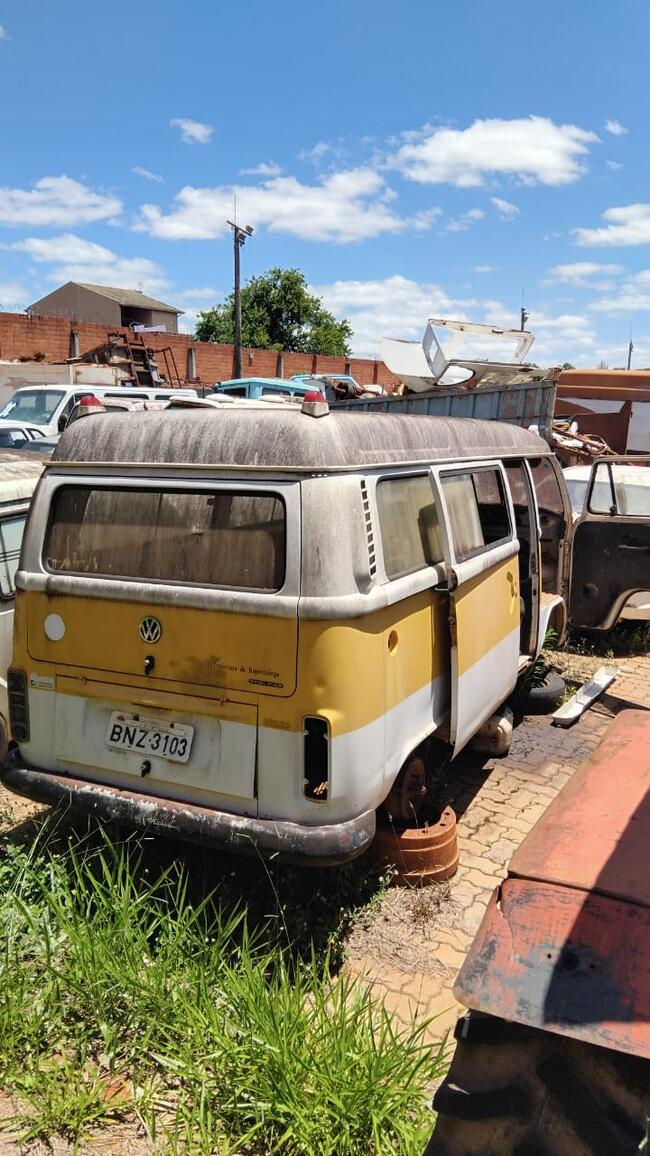 VW/KOMBI ESCOLAR