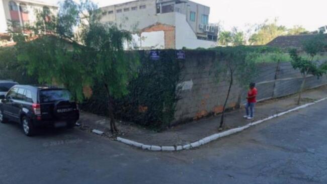 LOTES DE TERRENOS Nº 31 E 32 DA QUADRA 01, SITUADO NA RUA FELIPE DE VASCONCELOS, CENTRO, SETE LAGOAS/MG. ÁREA TOTAL RESPECTIVAMENTE DE 279,50 M² E 414,50 M²