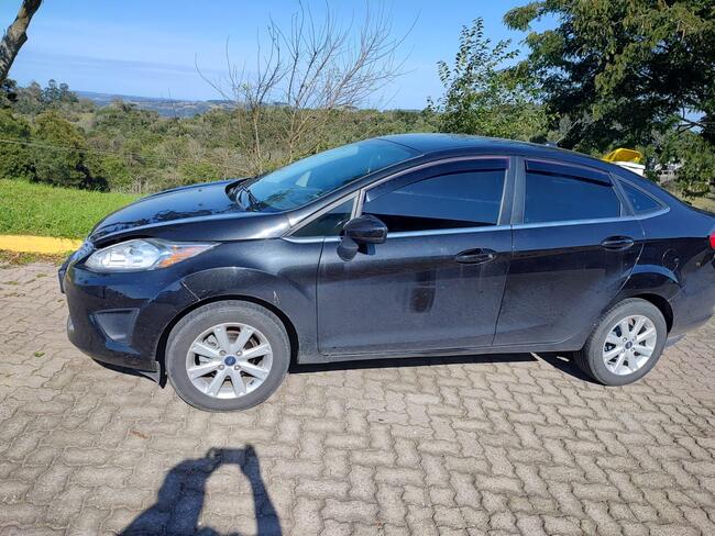LEILÃO JUDICIAL DE  I/FORD FIESTA SE, PLACA ISC7199, ANO/MOD 2011