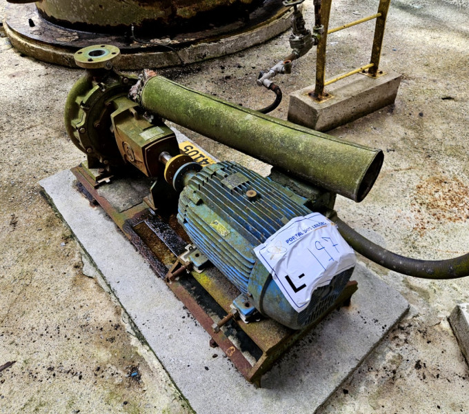 01 MOTOBOMBA EQUIPE/WEG 25CV, P-4105