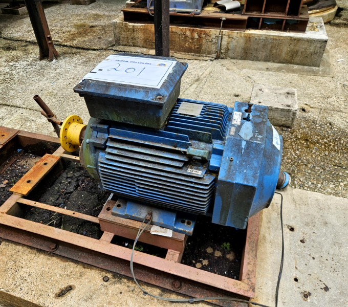 01 MOTOR ELÉTRICO ABB, 55CV