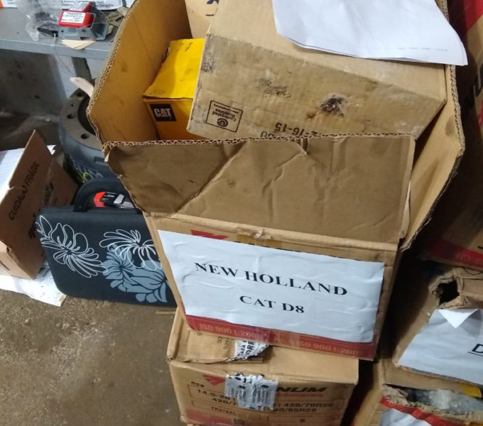 Diversas peças para New Holland